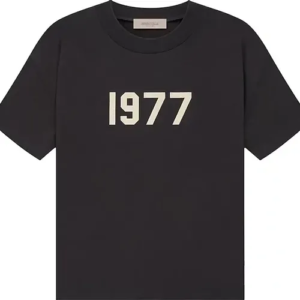 Czarna Koszulka Essentials 1977 Print